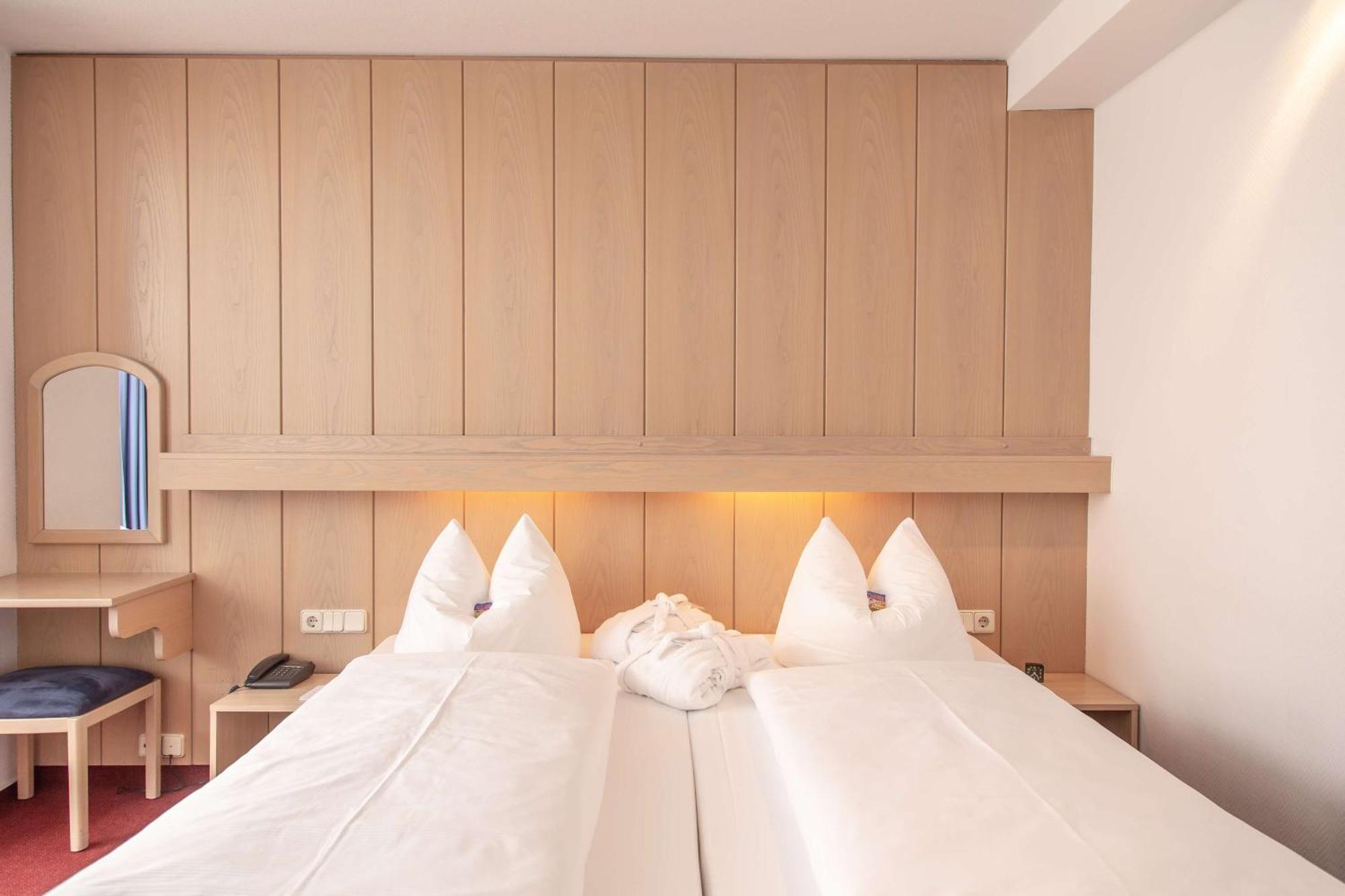 Best Western Hotel Heide Ольденбург Экстерьер фото
